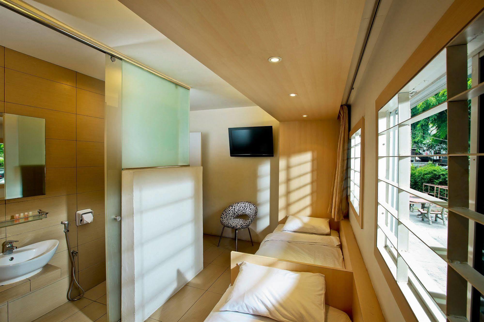 Dynasty Inn Kota Bharu Exterior photo